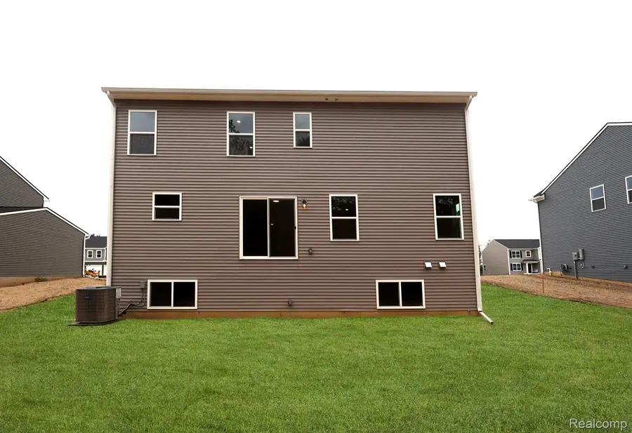 4182 Cedar LN, Grand Blanc, MI 48439 - #2