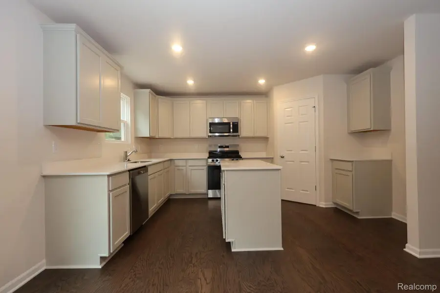 4182 Cedar LN, Grand Blanc, MI 48439 - #3