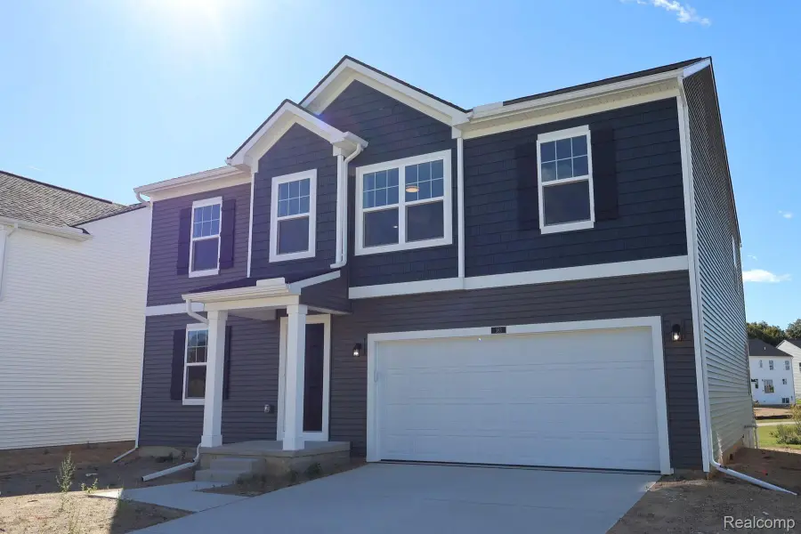 383 Edge Brook DR, Holly, MI 48442 - #2