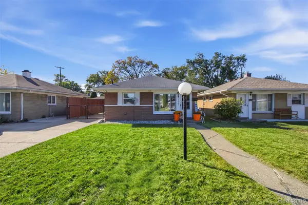 14082 Irene ST, Southgate, MI 48195