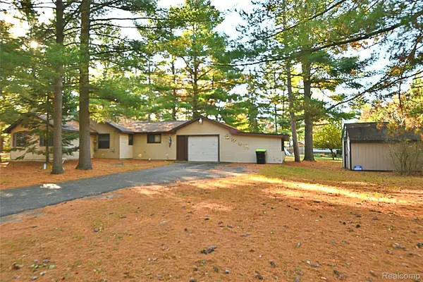 2821 4th ST, StHelen, MI 48656