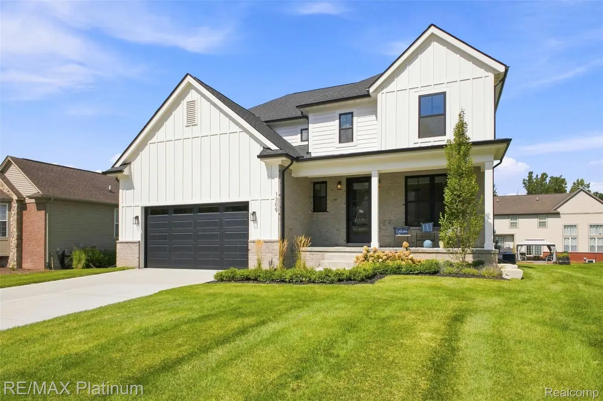 1309 Walloon WAY, Orion, MI 48360 - #1