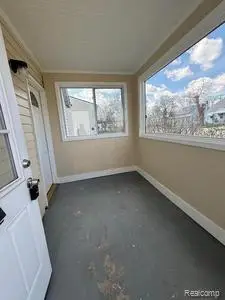 1726 E Goulson AVE, Hazel Park, MI 48030 - #3