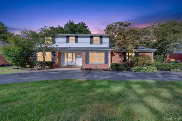 29653 Club House LN, FarmingtonHills, MI 48334