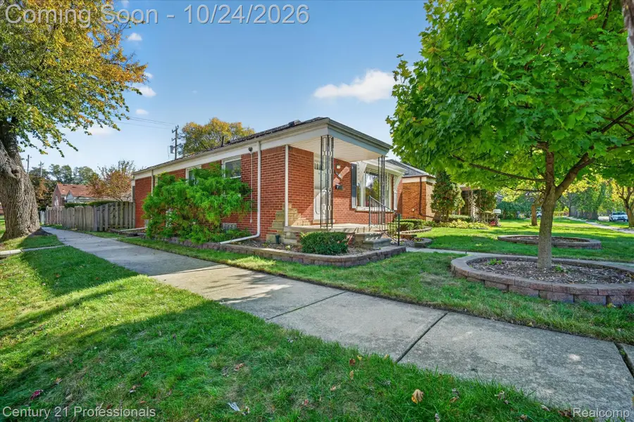 16792 Centralia, Redford, MI 48240 - #2