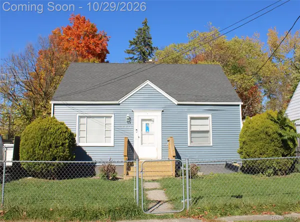 1510 W Stewart AVE, Flint, MI 48504