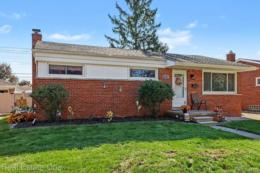 18739 Wick RD, Allen Park, MI 48101 - #2