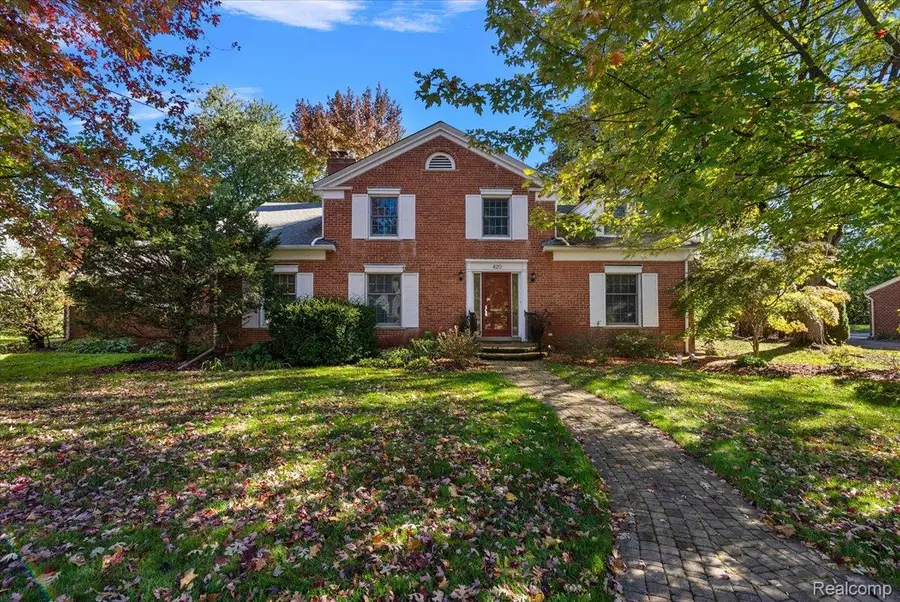 420 Tilbury RD, Bloomfield, MI 48301 - #2