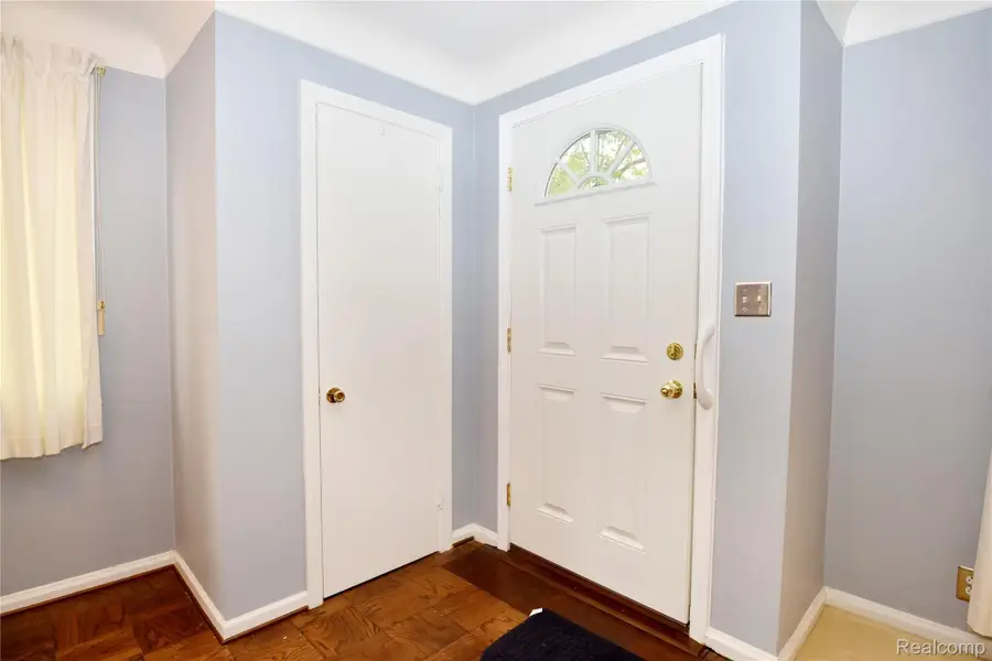2400 Oxford RD, Berkley, MI 48072 - #3