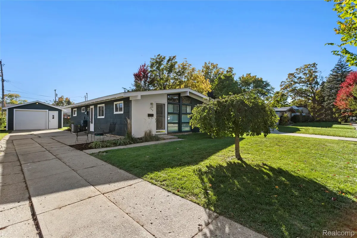708 Goodale AVE, Clawson, MI 48017 - #1
