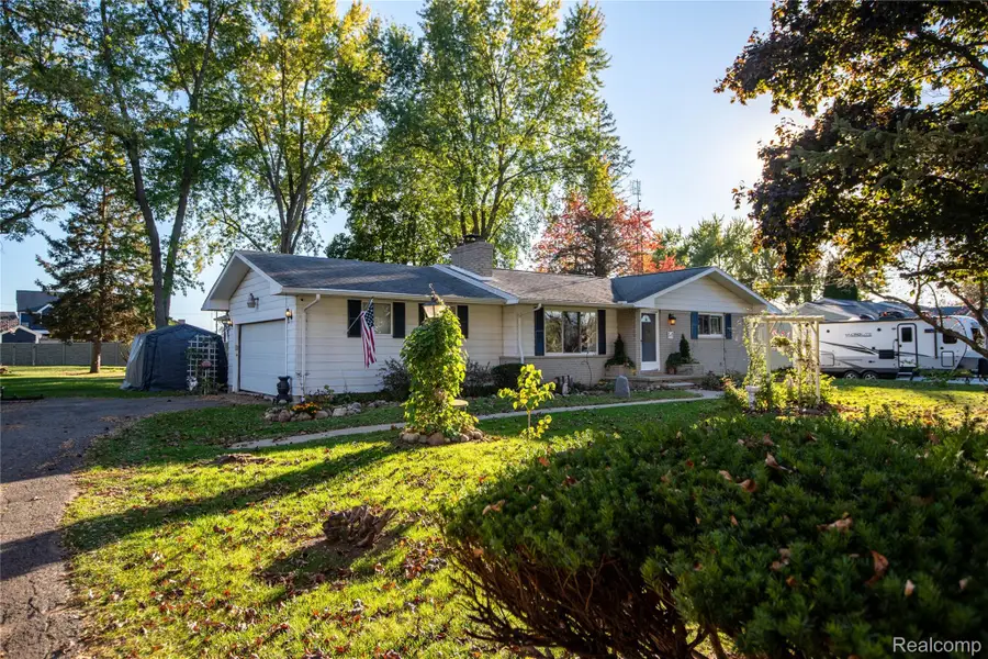 2479 N Long Lake RD, Fenton, MI 48430 - #3
