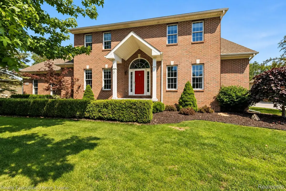 3276 Shorewood AVE, Fort Gratiot, MI 48059 - #1