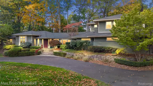 6130 Idlewyle RD, BloomfieldHills, MI 48301