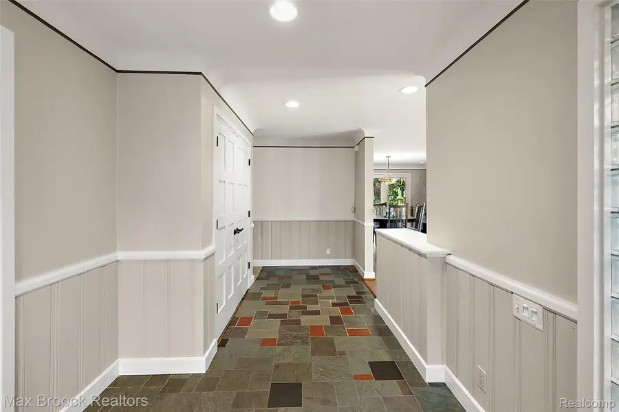 6130 Idlewyle RD, Bloomfield Hills, MI 48301 - #3