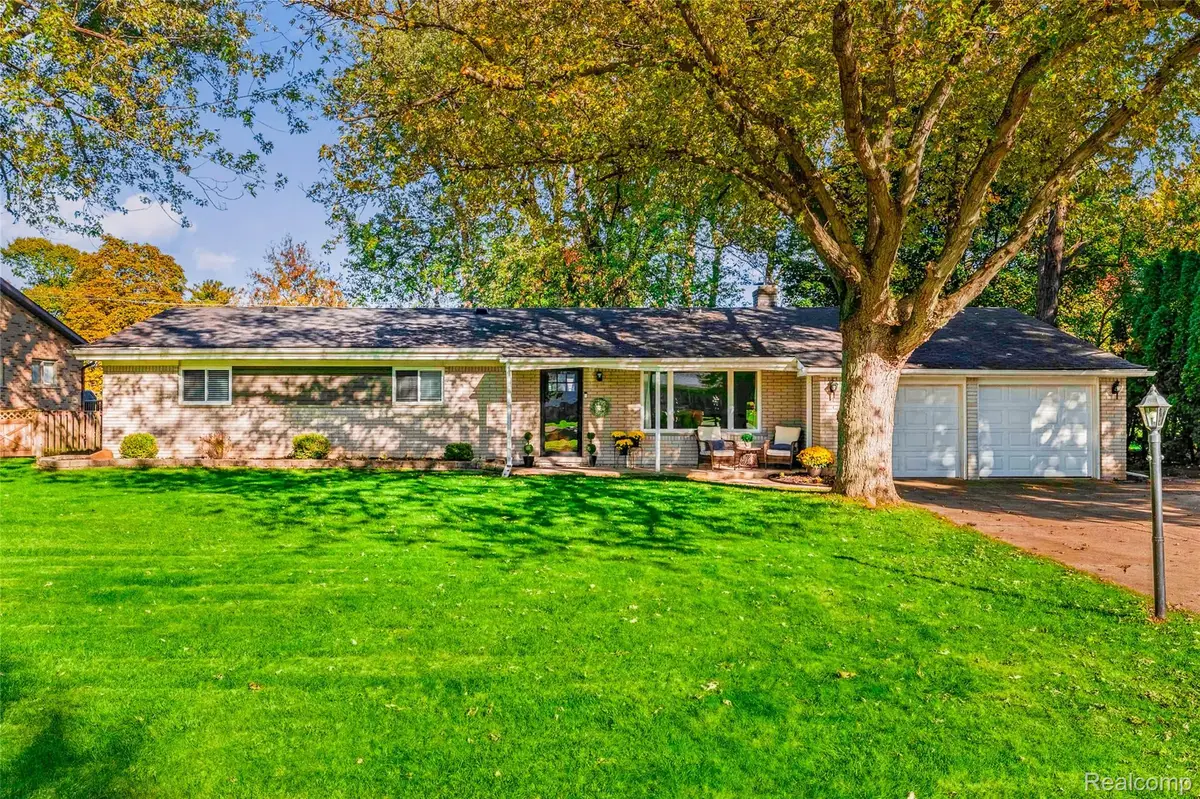 28731 Elbamar DR, Grosse Ile, MI 48138 - #1