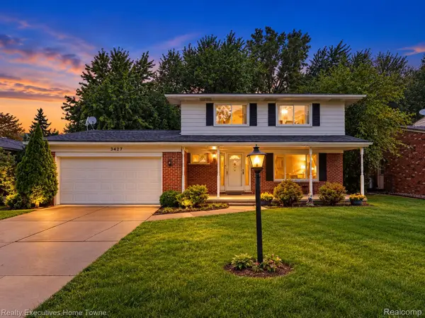3427 Rhoten DR, SterlingHeights, MI 48310
