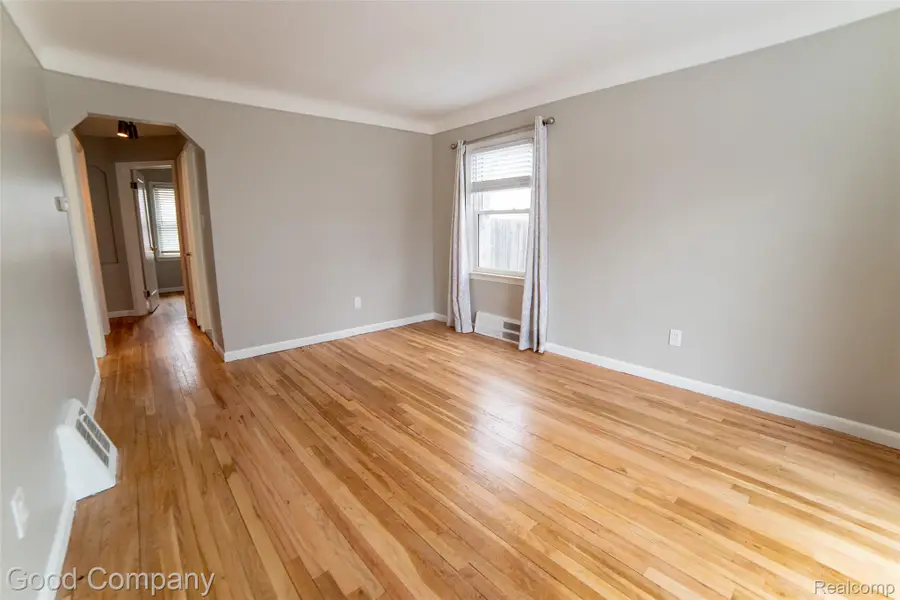 3303 Cummings AVE, Royal Oak, MI 48073 - #2