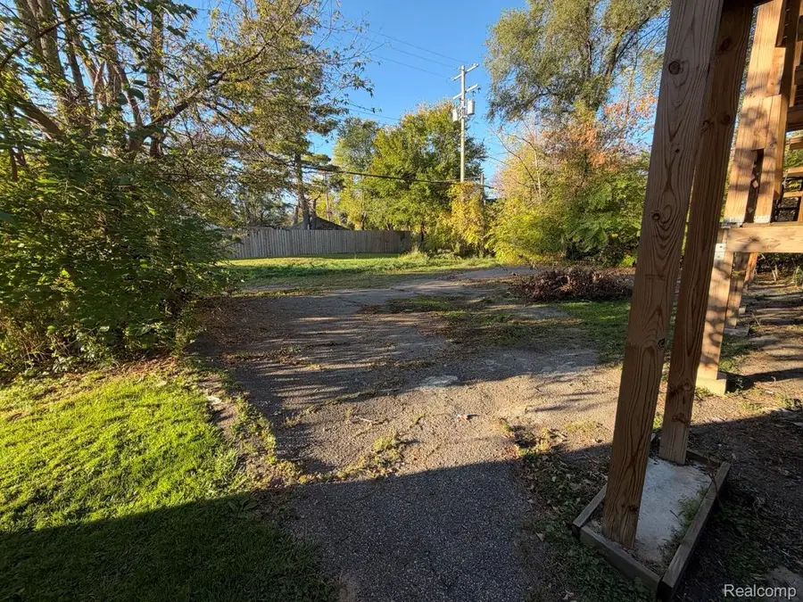 16005 Schoolcraft ST, Detroit, MI 48227 - #3
