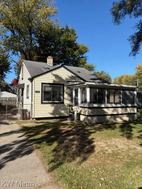 27459 Park CT, MadisonHeights, MI 48071