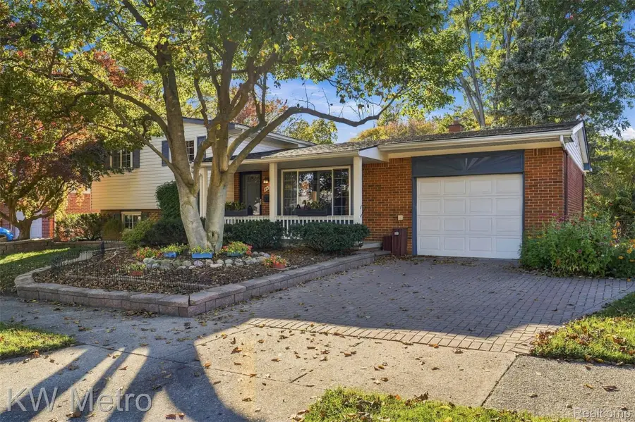 14571 Park ST, Livonia, MI 48154 - #2