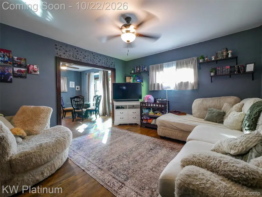 1134 Varney ST, Port Huron, MI 48060 - #3