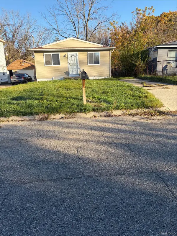 1412 Tremont AVE, Flint, MI 48505