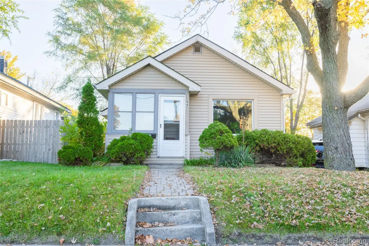 940 Melrose ST, Pontiac, MI 48340 - #1