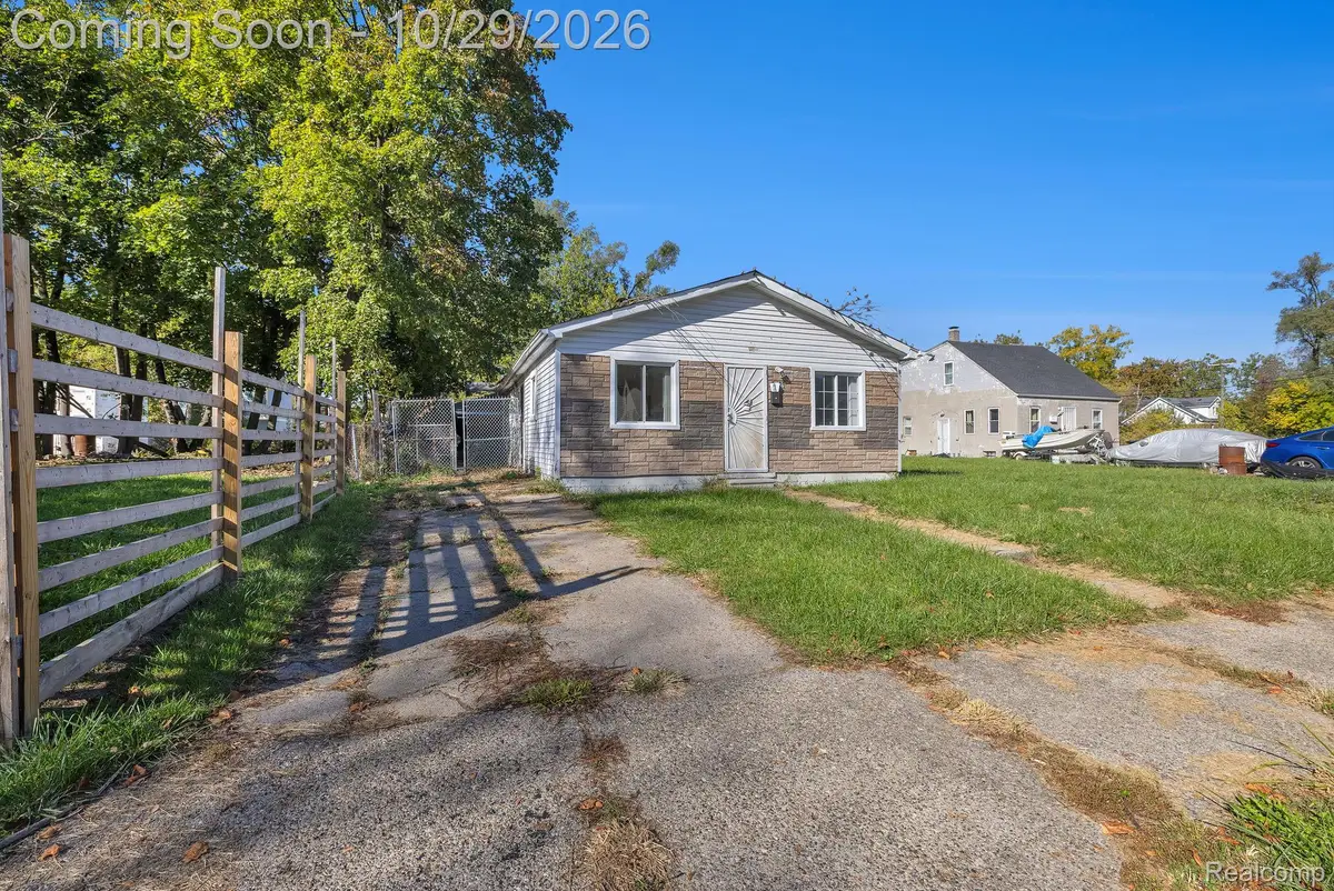 7525 Longacre ST, Detroit, MI 48228 - #1