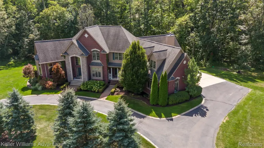 22101 Kettle Lake RD, Northville, MI 48167 - #3