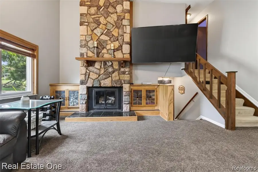 11201 Horton RD, Holly, MI 48442 - #2