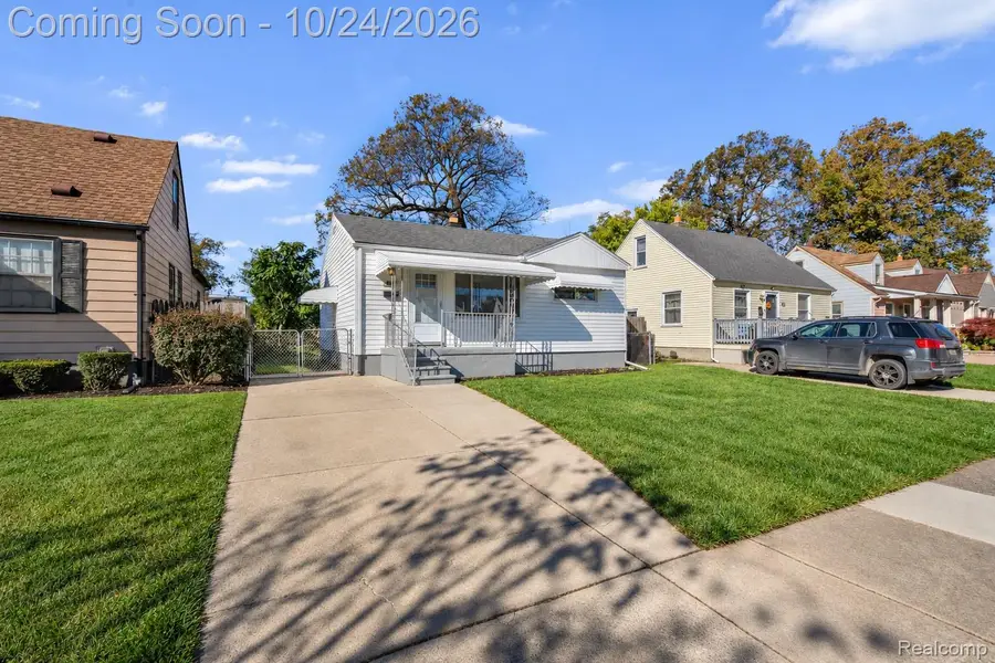 4802 Winifred ST, Wayne, MI 48184 - #2