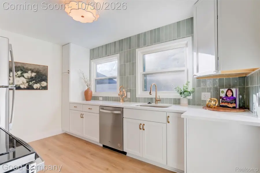 311 Adams CT, Ferndale, MI 48220 - #3