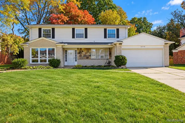 27770 Arlington DR, Southfield, MI 48076