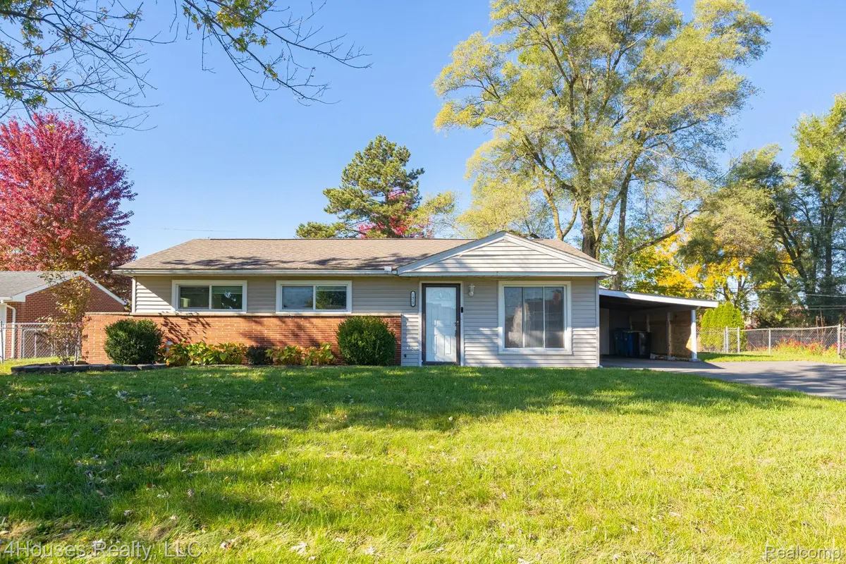 1429 Whittier DR, Waterford, MI 48327 - #1