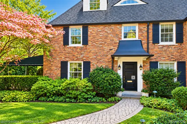 399 Rivard BLVD, GrossePointe, MI 48230