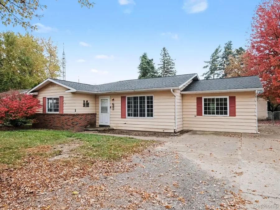 152 Feher DR, Montrose, MI 48457 - #3