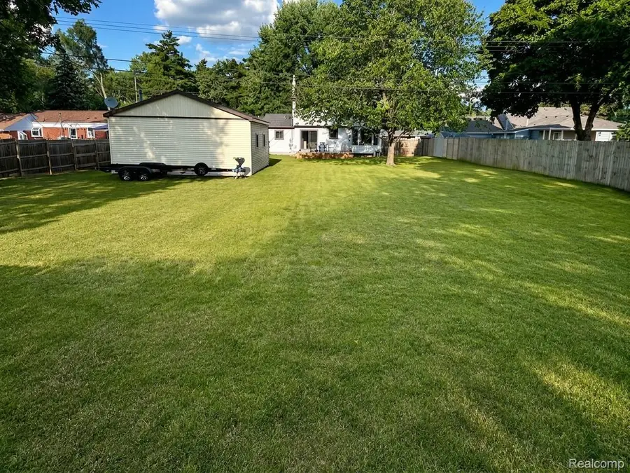 3786 Hazelton AVE, Rochester Hills, MI 48307 - #3