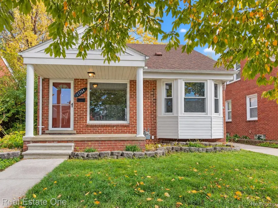 11744 Royal Grand AVE, Redford, MI 48239 - #2