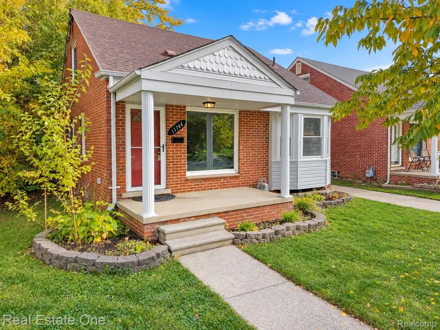 11744 Royal Grand AVE, Redford, MI 48239 - #3