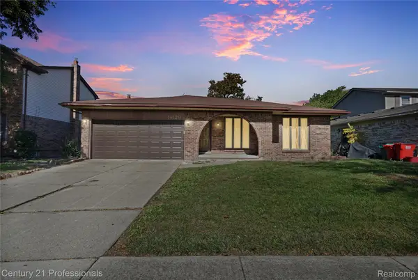 16129 Cambell DR, Macomb, MI 48044
