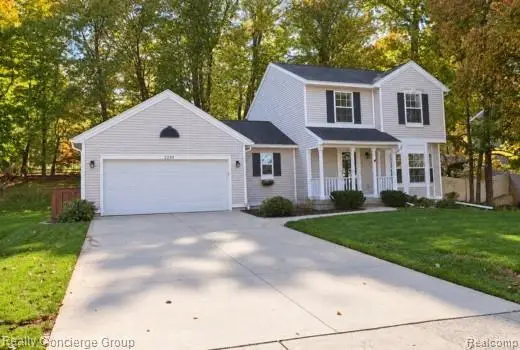 2250 Chelsea DR NE, Grand Rapids, MI 49505 - #2