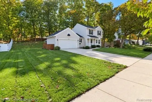 2250 Chelsea DR NE, Grand Rapids, MI 49505 - #3