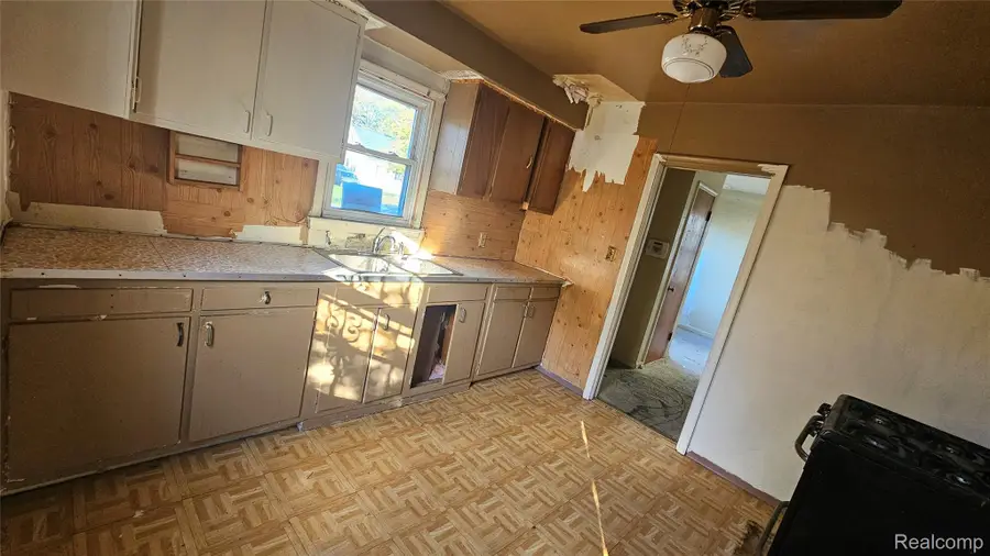 112 E Marengo AVE, Flint, MI 48505 - #3