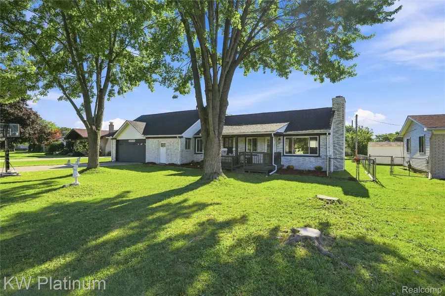 48008 Forbes DR, Chesterfield, MI 48047 - #3