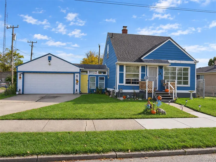 287 Eason ST, Highland Park, MI 48203 - #2