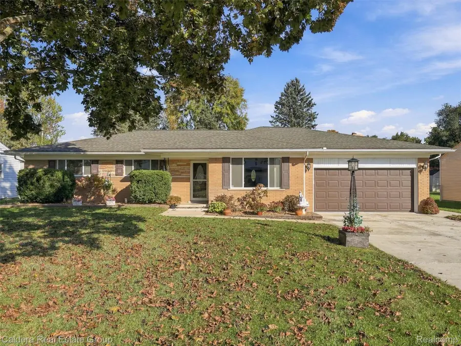 7251 Reber DR, Shelby, MI 48317 - #3