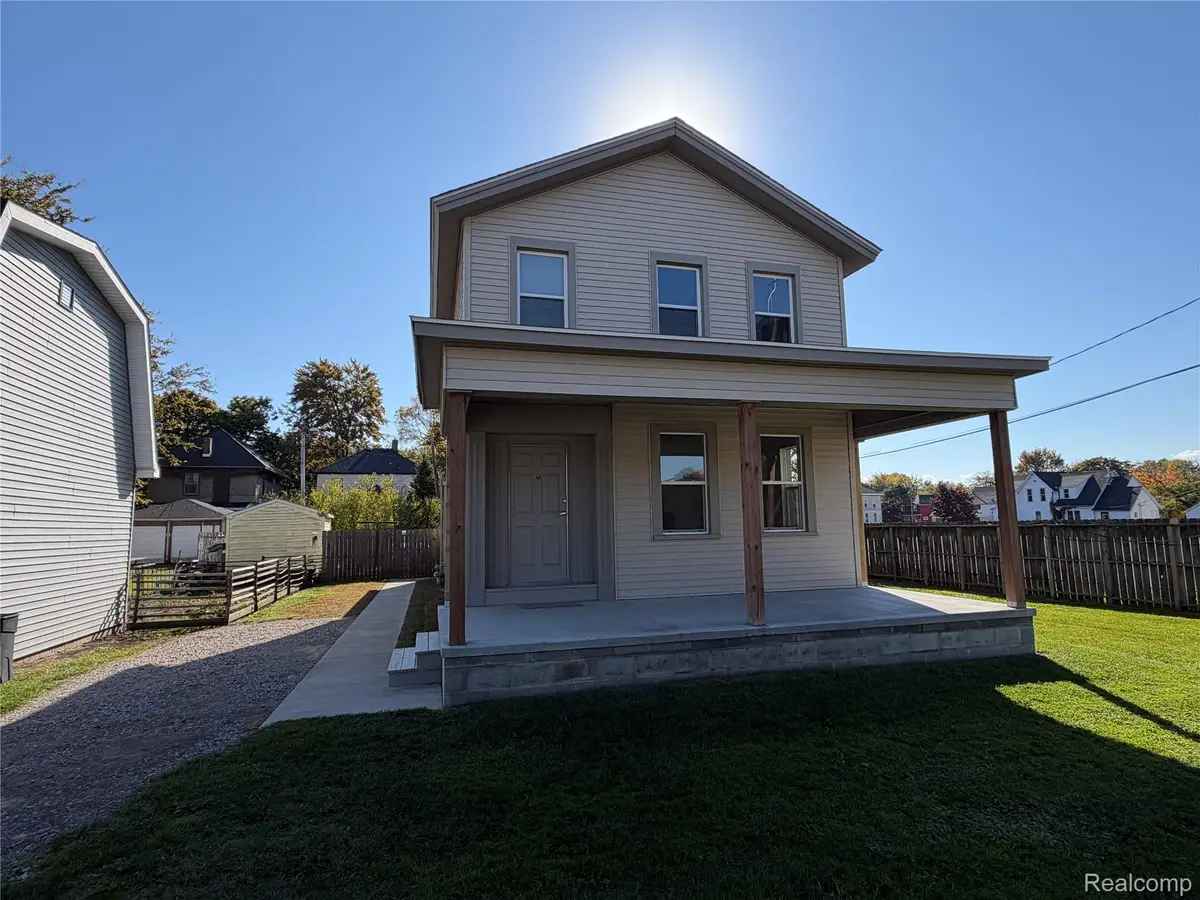 810 Gillett ST, Port Huron, MI 48060 - #1