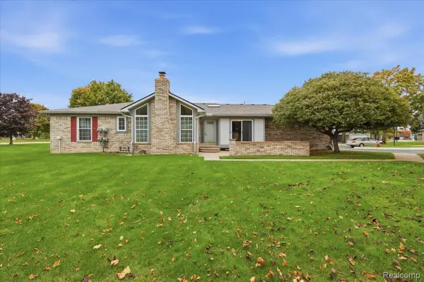 48461 Newcastle CT, ShelbyTwp, MI 48315