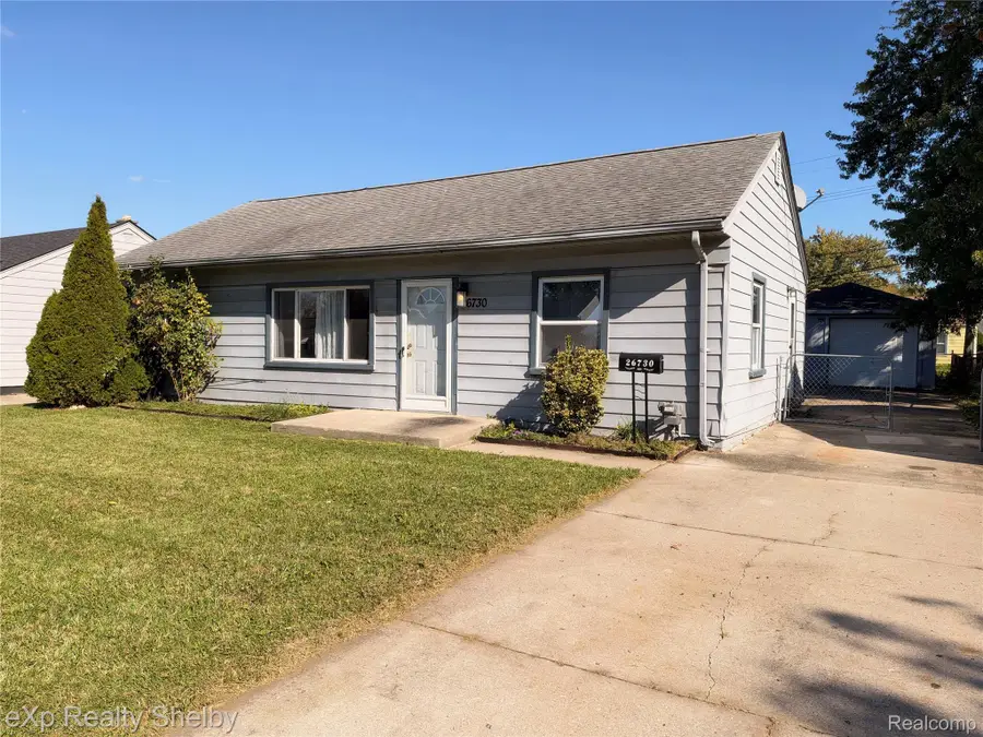 26730 Grandmont ST, Roseville, MI 48066 - #3