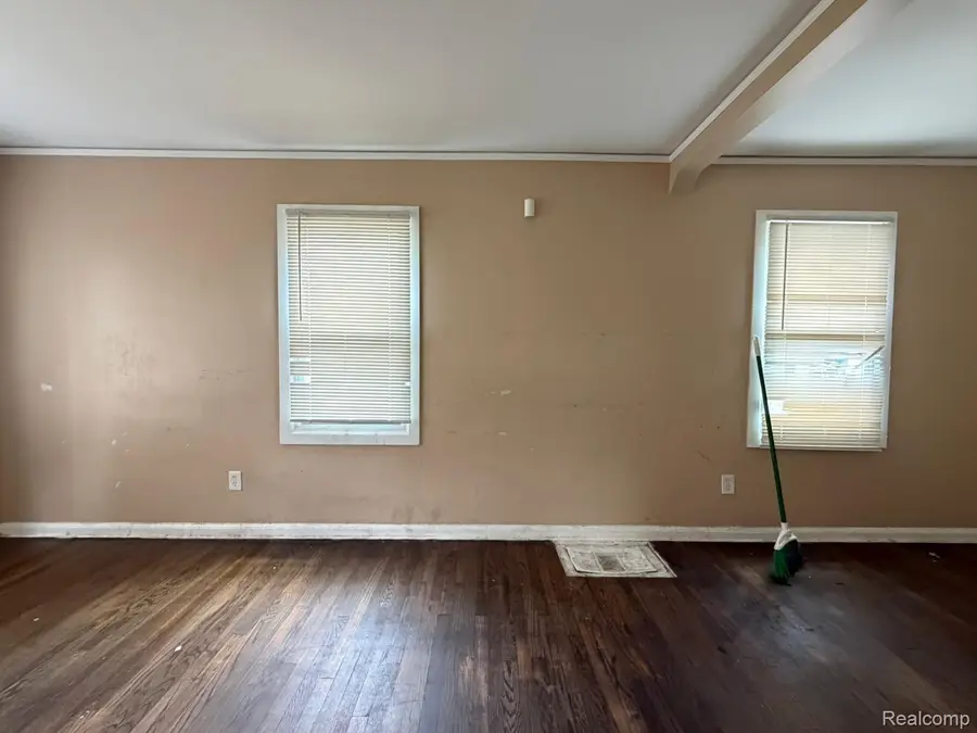 19337 Annott ST, Detroit, MI 48205 - #3